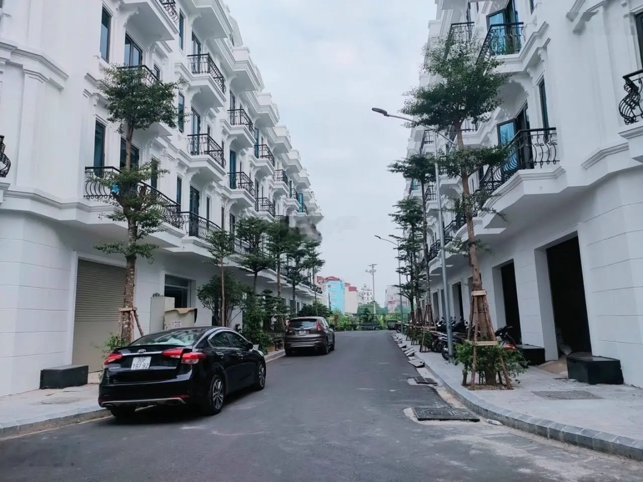 Cần bán căn Kiến Hưng Luxury, nhỉnh 16 tỷ, đường thông thoáng mặt tiền 5-7m LH: 0963 689 896