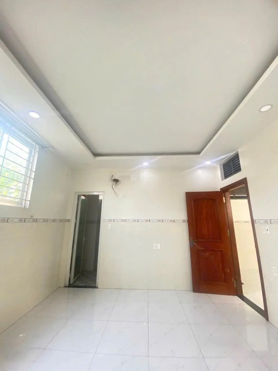 Bán nhà 4 tầng ngay võ văn ngân, linh chiểu. sau lưng kho bạc thủ đức.