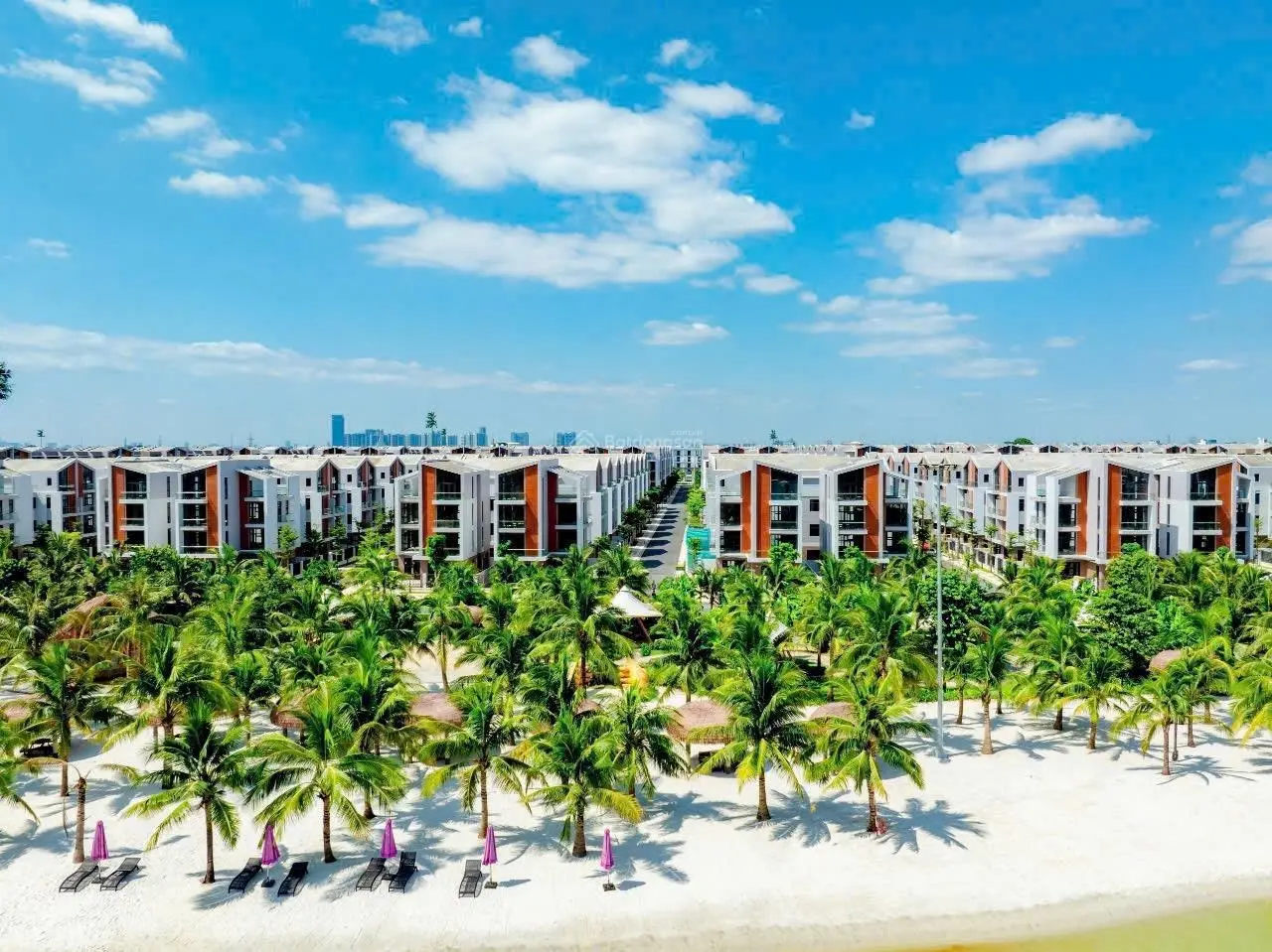 Căn góc duy nhất tại Ánh Dương mời ra hàng đẹp không tì vết duy nhất và duy nhất