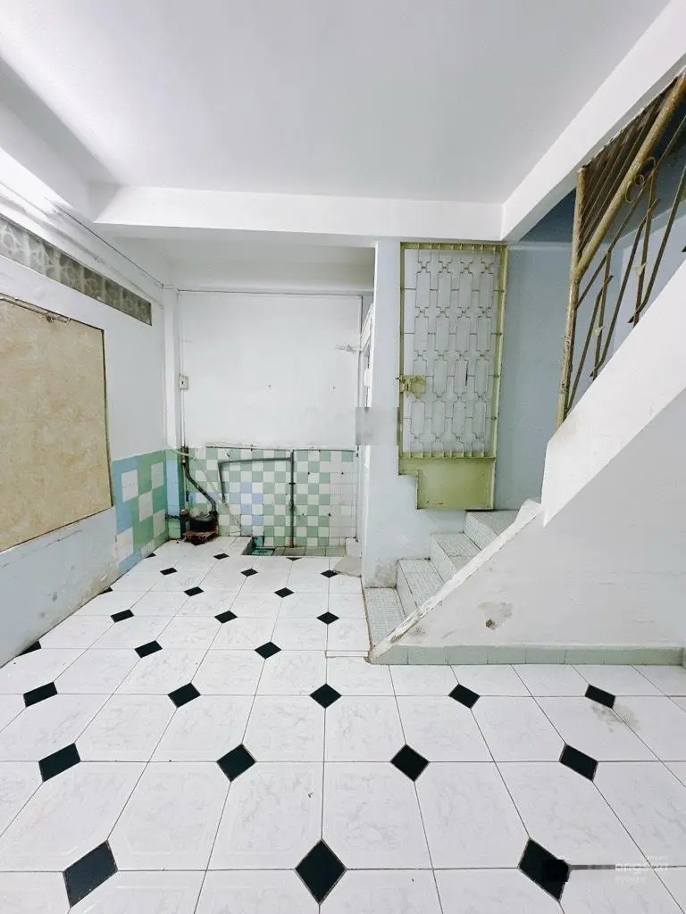 Tôi chủ nhà cần bán căn nhà hẻm 171 Tôn Đản, Phường 15, Quận 4