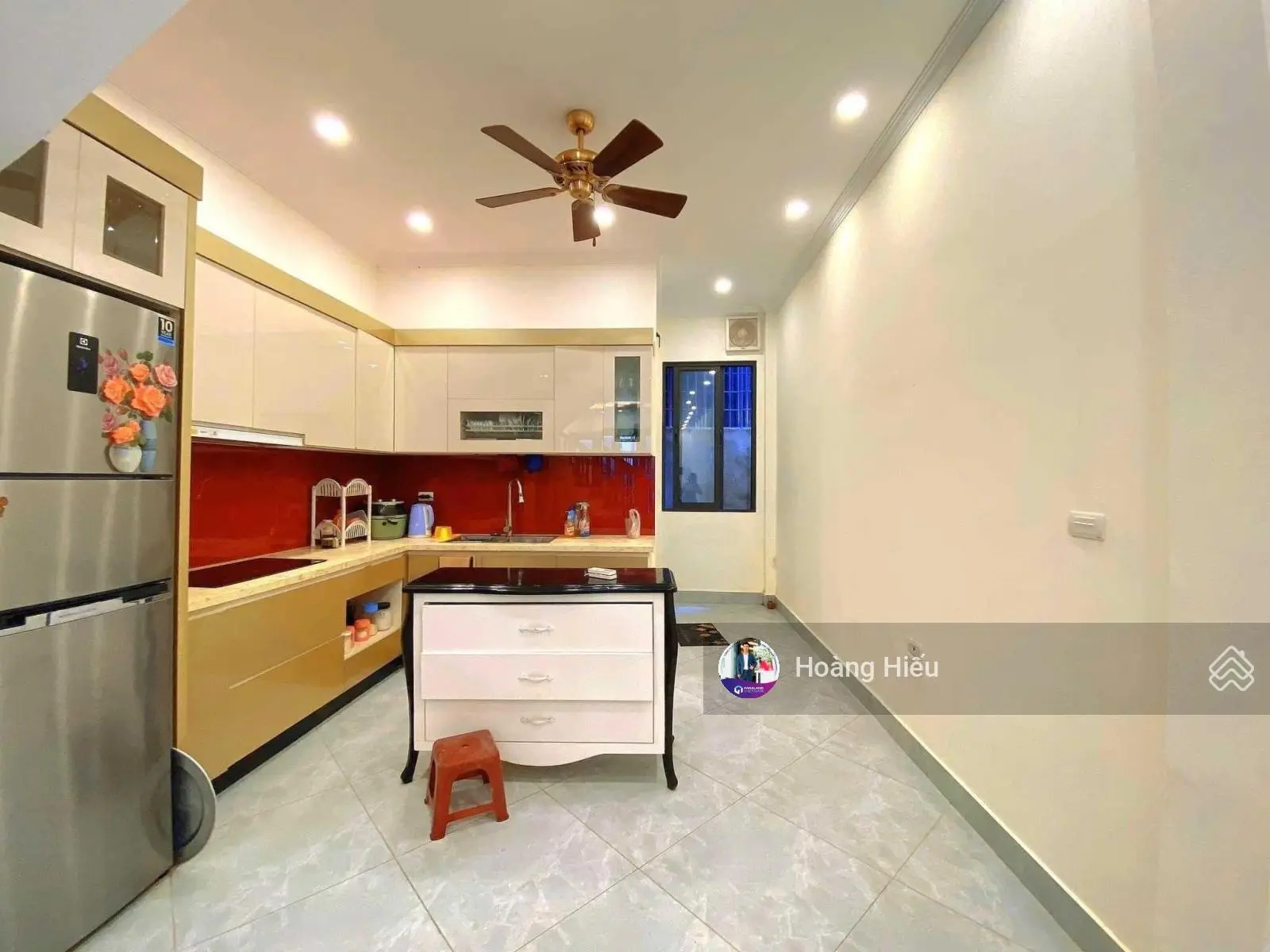 Thật 100%, bán nhà phố Trần Thái Tông, Cầu Giấy, sát mặt phố, ngõ to thoáng, 48m2, 5 tầng