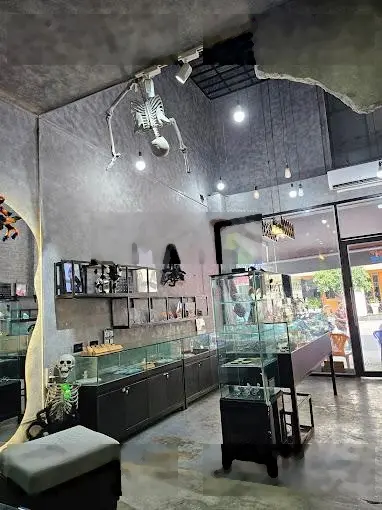 Bán gấp nhà MT Lý Thái Tổ P.2 Quận 3 DT 8m x 16m 7 Tầng HĐT 180 triệu giá 62 tỷ thương lượng