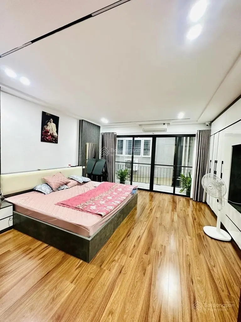 Bán nhà đẹp cầu thang máy fun nội thất ngọc lâm long biên hà nội 40m2