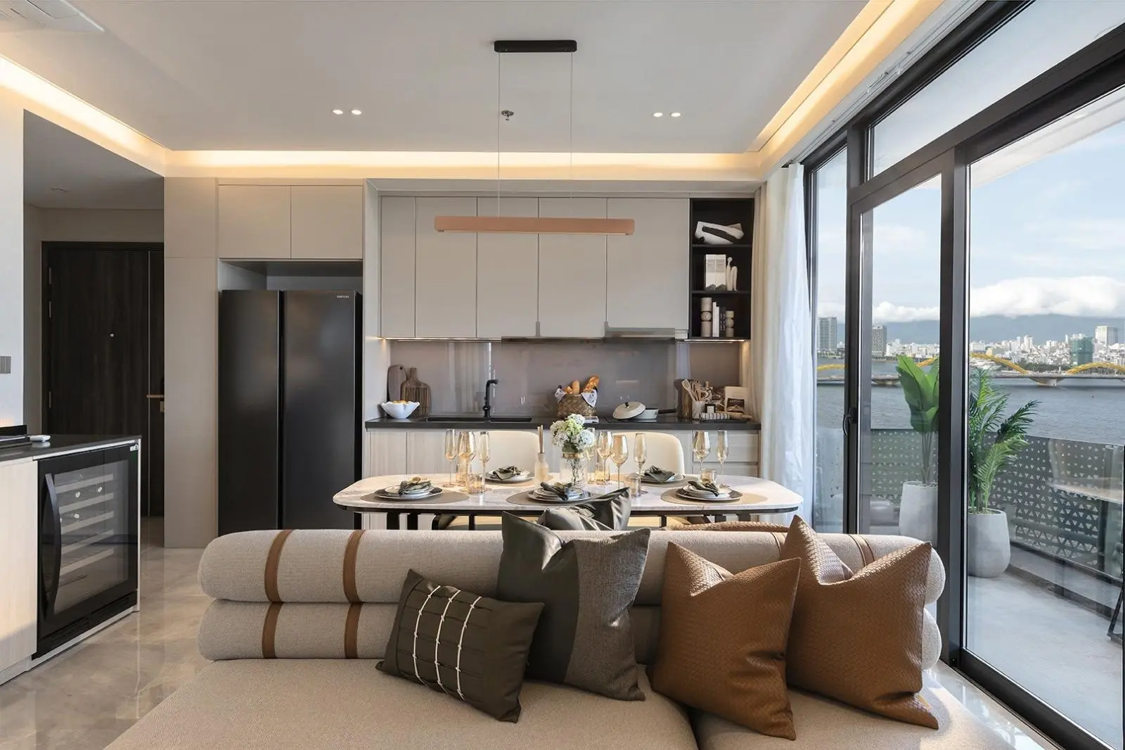 Bán độc quyền quỹ căn đẹp trực diện sông Hàn, tầng cao dự án căn hộ hạng sang The Filmore - giá tốt