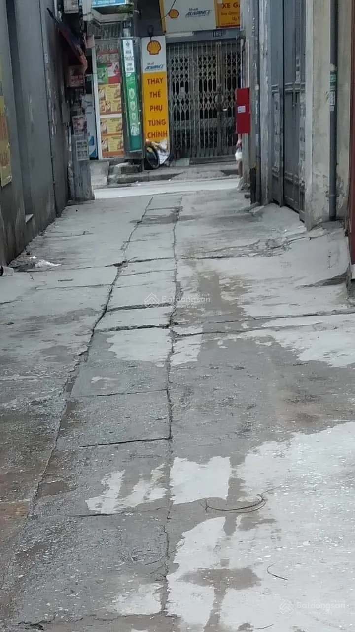 Cần bán nhà mặt ngõ 191 Giáp Bát: 85m2 x 4tầng, 5.5m mặt tiền. Ô tô vào nhà