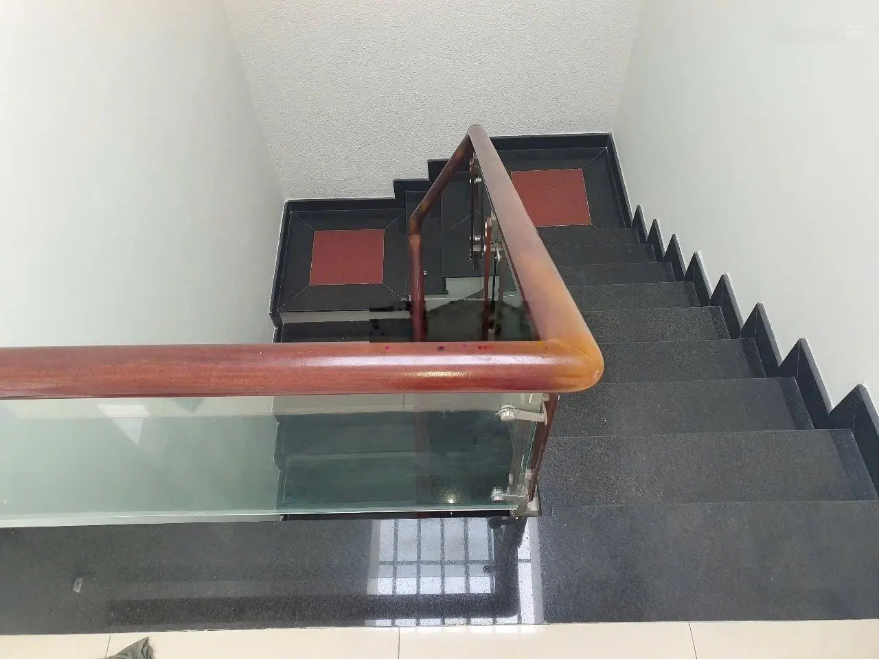 Nhà 3 tầng cực đẹp, trung tâm Hiệp Phú gần Vincom, ngã 4 Thủ Đức, Lê Văn Việt TP. Thủ Đức