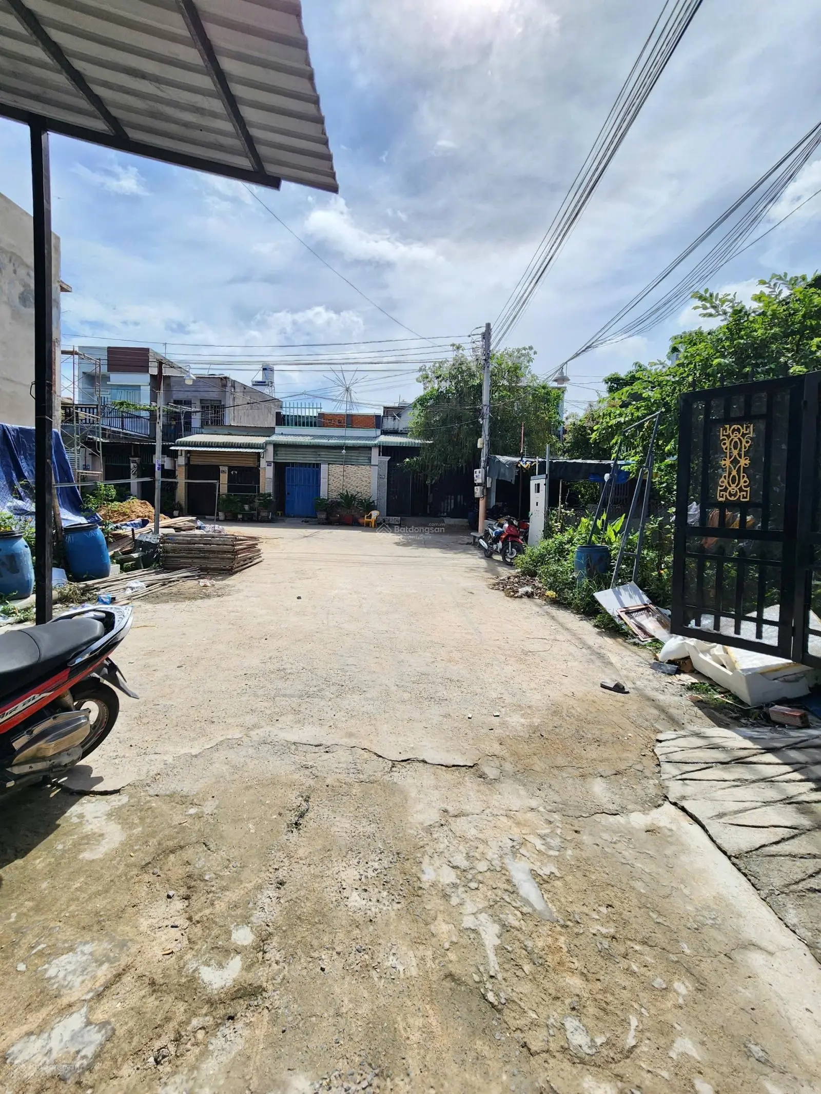 2 tỷ 650 Bán nhà cấp 4 gác đúc cách đường Thuận Giao 03 chỉ 50m, P.Thuận Giao TP.Thuận An