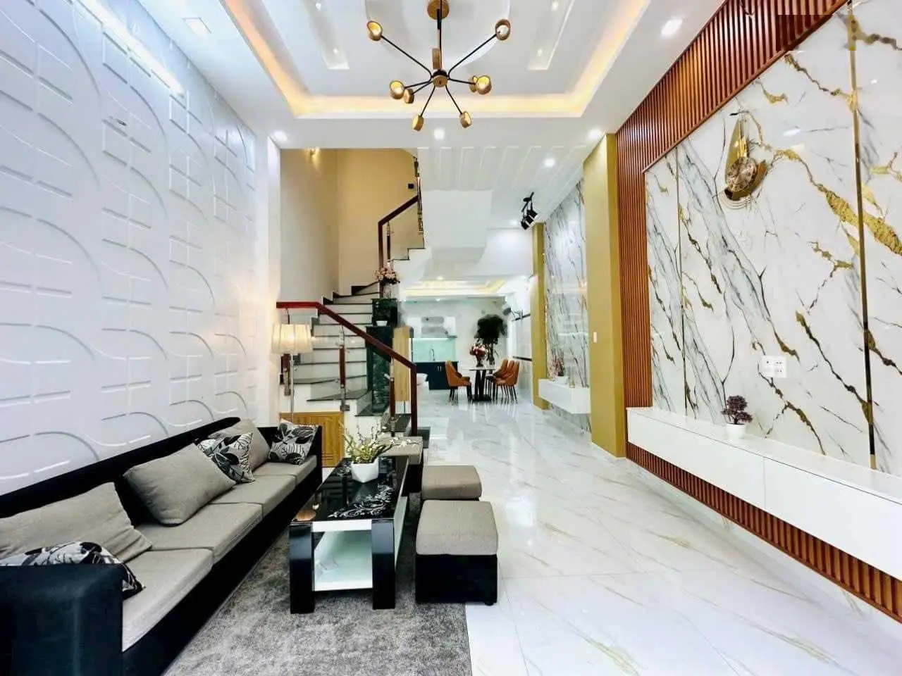 Chủ kẹt vốn cần bán gấp căn nhà HXH Trần Kế Xương Phú Nhuận. Giá 4tỷ8, DT 45,9m2