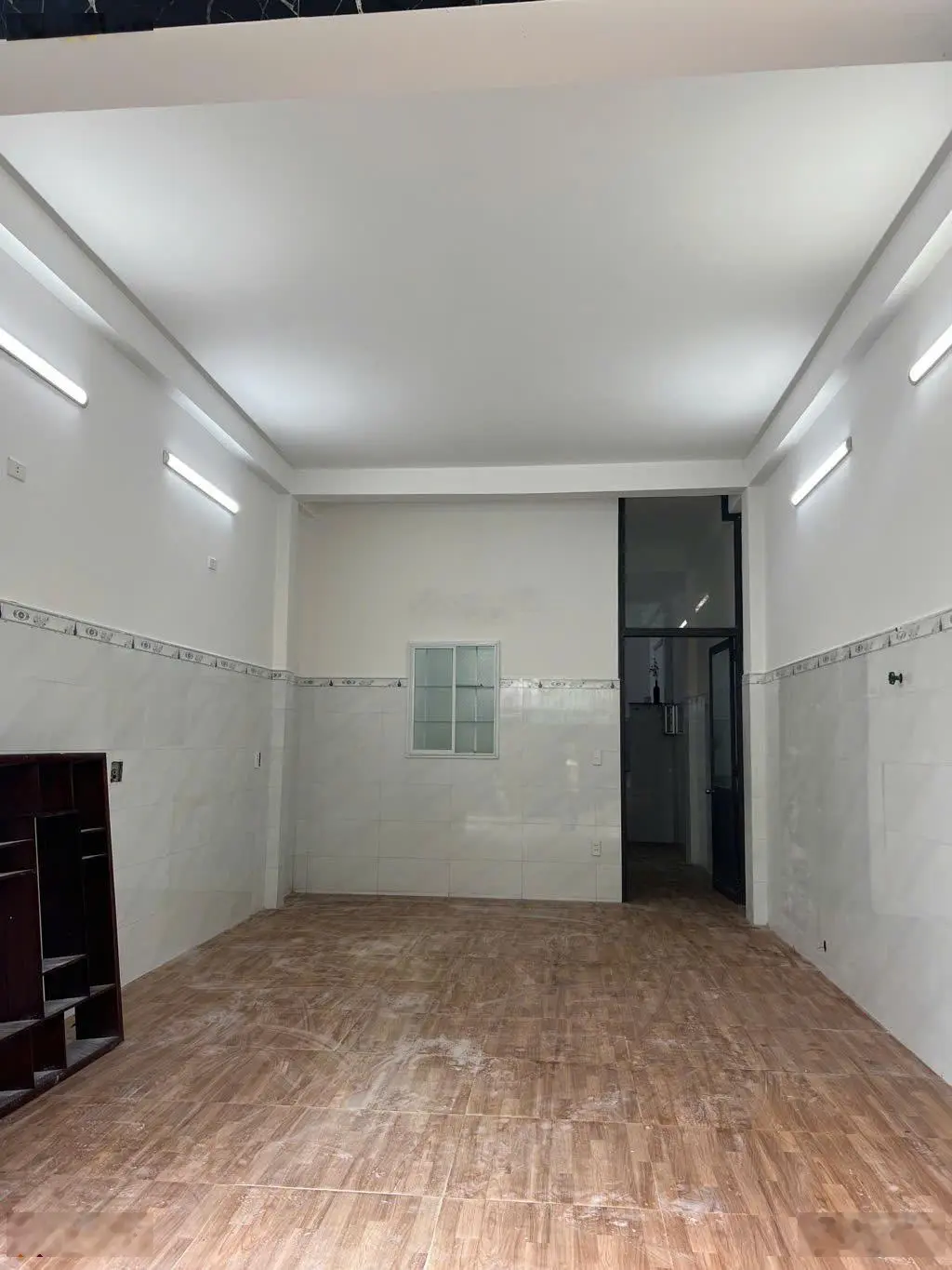 Rẻ hơn 1 tỷ so với khu vực nhà mặt tiền khu Thăng Long, gần sông chỉ hơn 4 tỷ