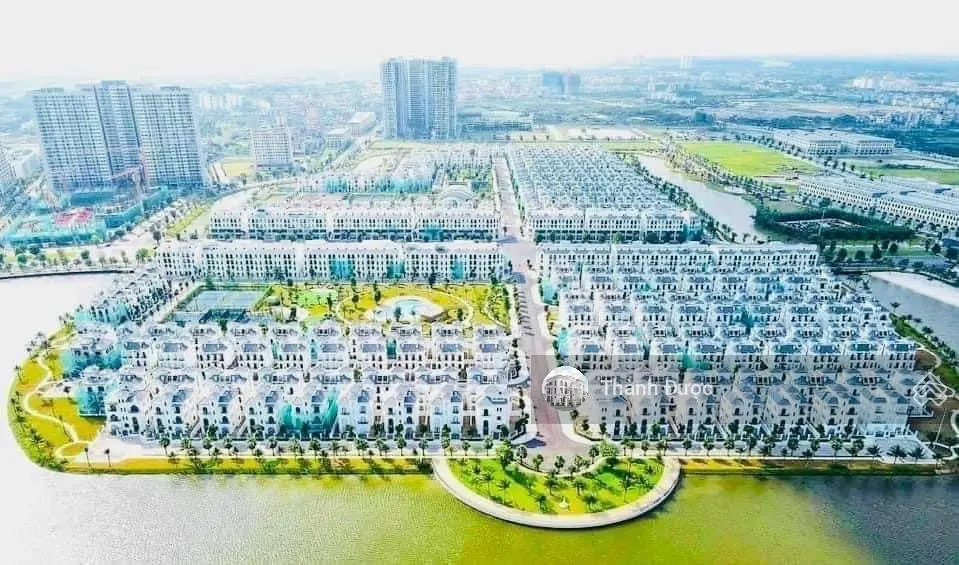 Bán biệt thự vip nhất mặt hồ ngọc trai vinhomes ocean park 1 - giá đầu tư cực tốt