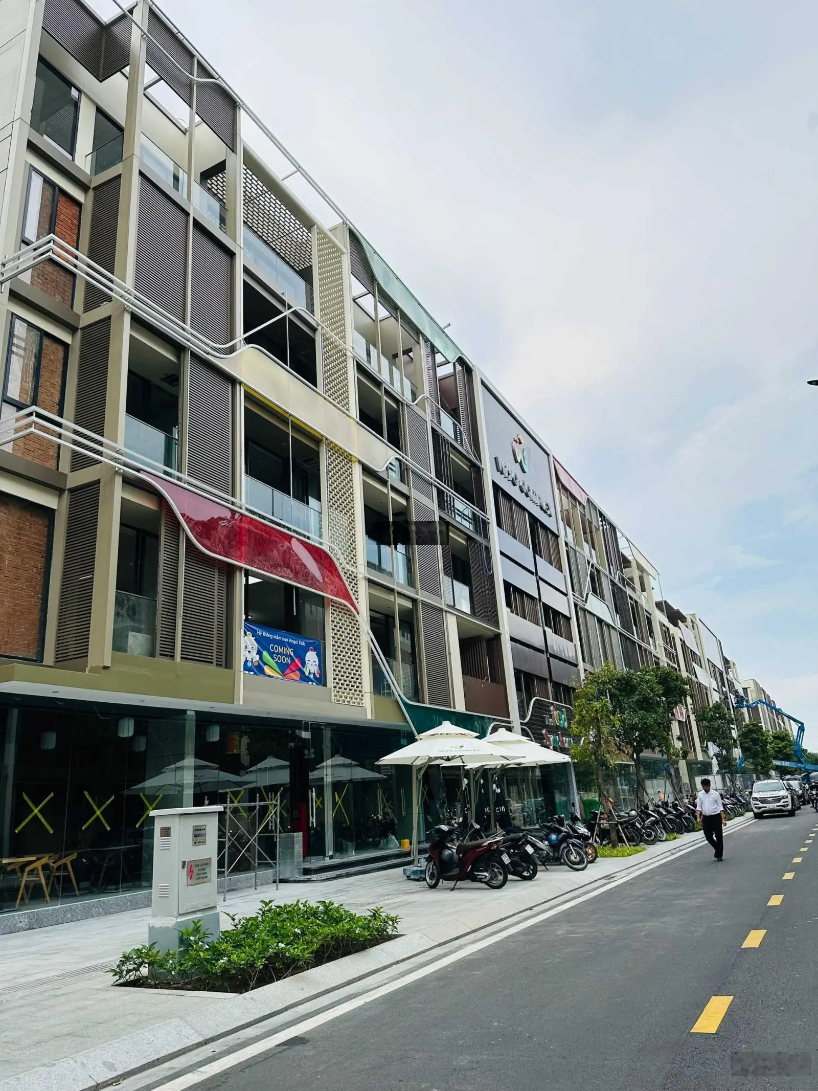 Bán gấp nhà phố đường 20m đẹp nhất The Global City. Chịu lỗ 15% giá HĐ gốc