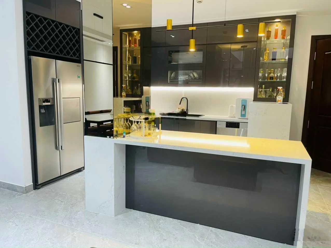 (Giá thật) chính chủ bán căn Duplex 190m2 3PN + 3WC full NT giá 15 tỷ chung cư Roman Plaza