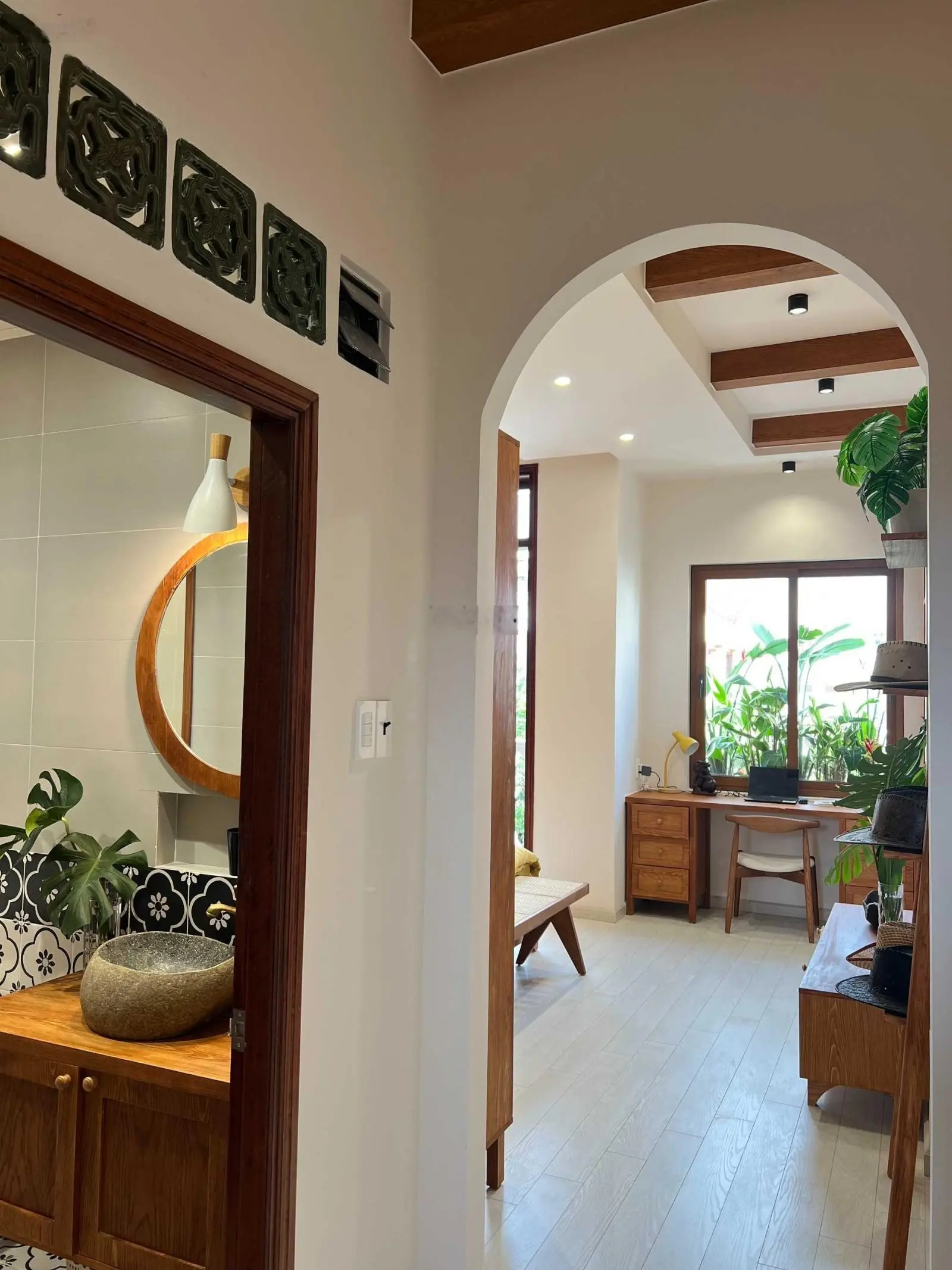 Bán nhà ven biển Mỹ Khê vị trí VIP sát Hồ Nghinh, giá đầu tư tốt
