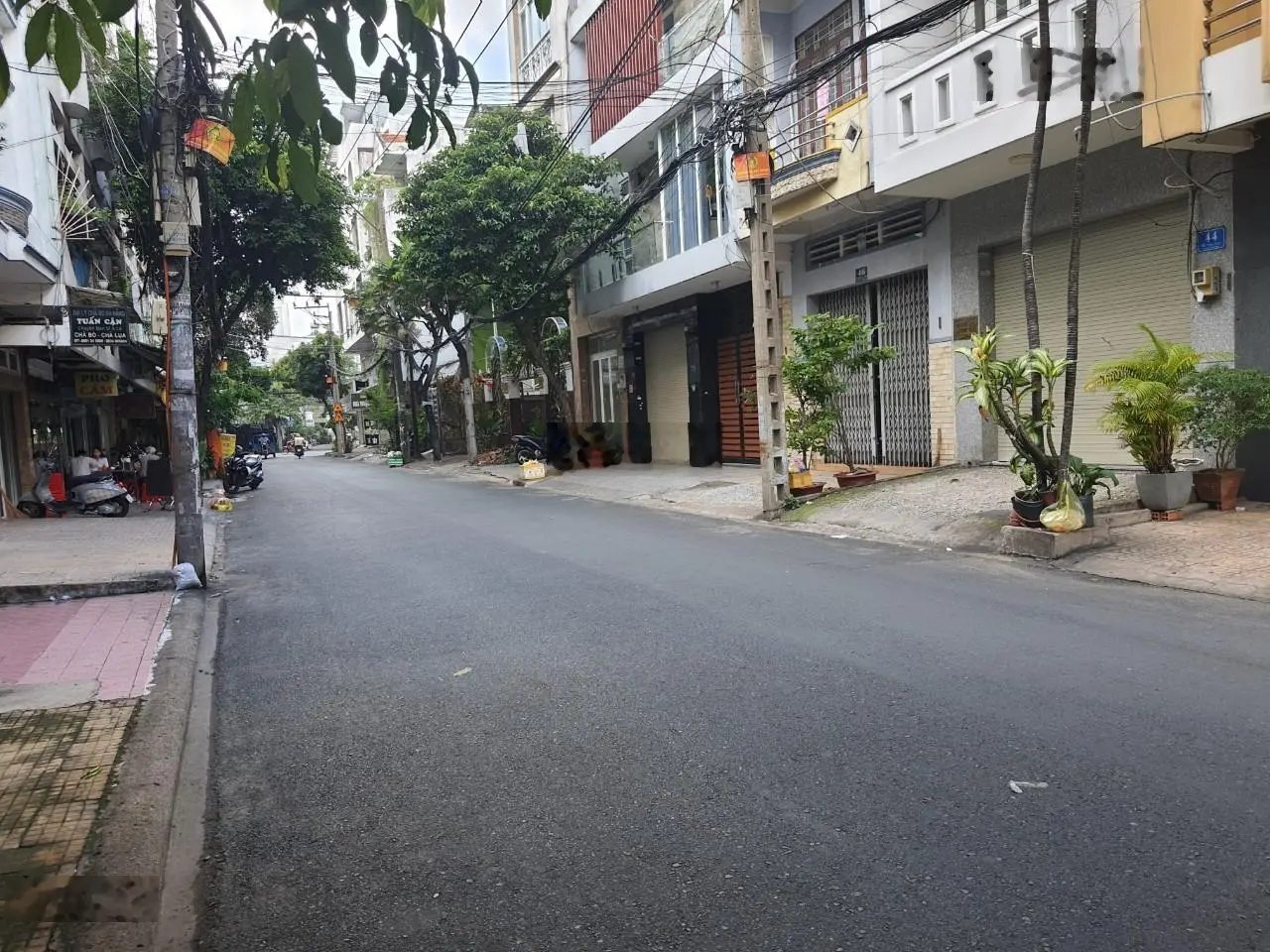 Chỉ 140tr/m2. Bán nhà khu Bàu Cát, 4,5 x 20, 5 tầng, giá 15 tỷ.