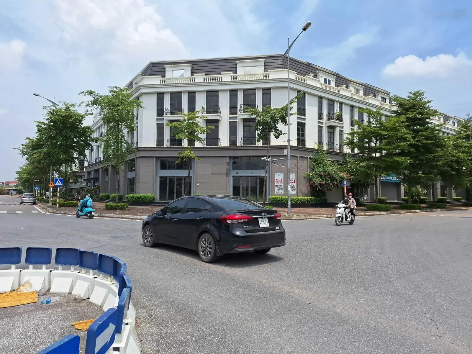 Chính chủ Bán Biệt thự LK khu ĐTM Hà Nội Garden city, Thạch Bàn, Long Biên. DT161m2, MT5.2m, 24 tỷ.