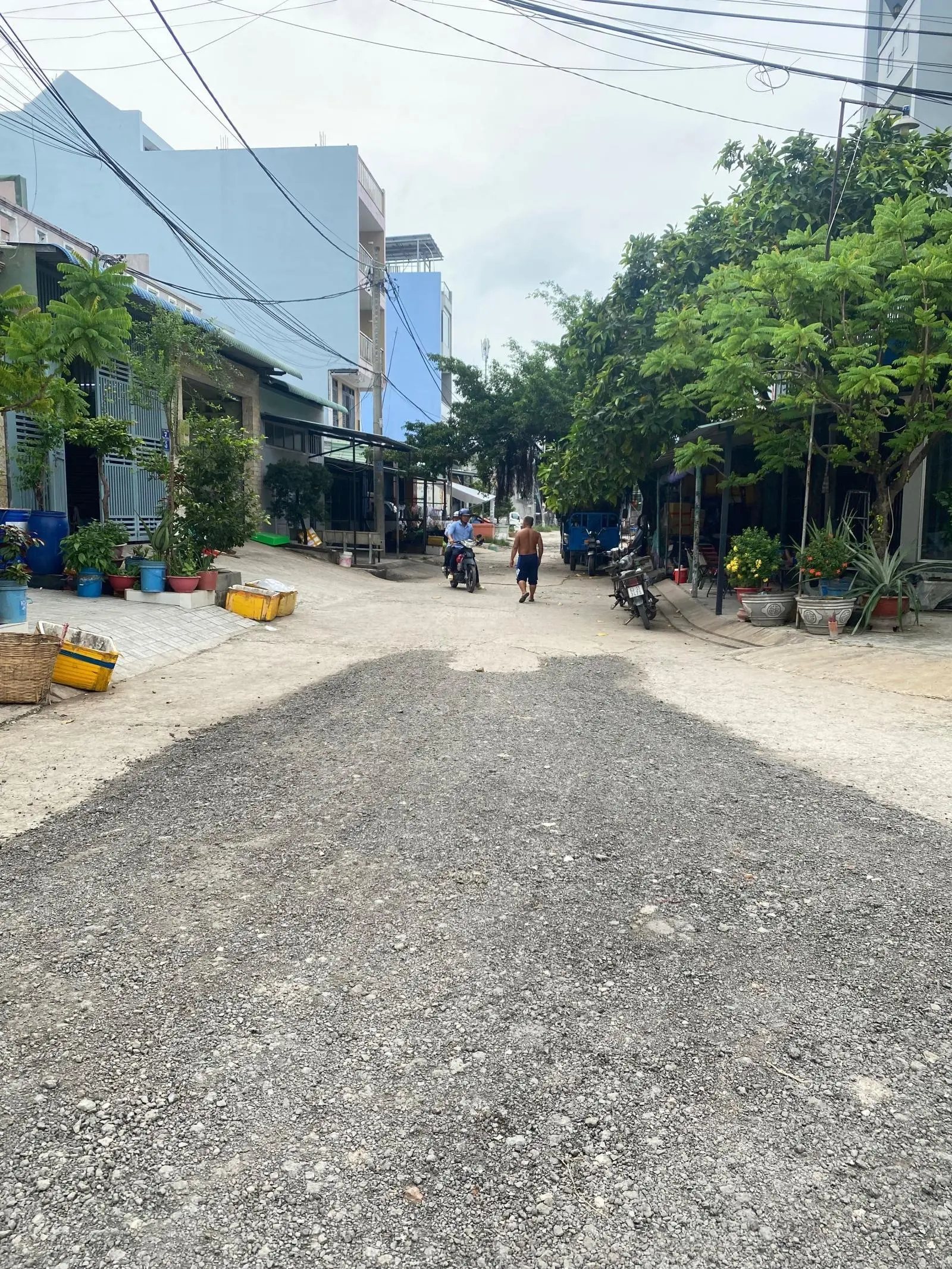 Bán nhanh lô góc 2 mặt tiền 136m2 ngay chợ bình Điền
