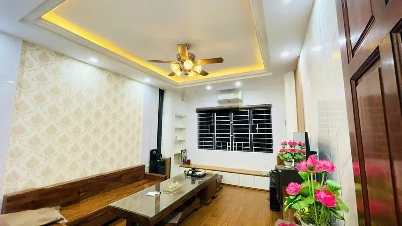 15,6 tỷ, khương đình, 61 m2 x 6 tầng, 8 ngủ, thang máy, ô tô tránh
