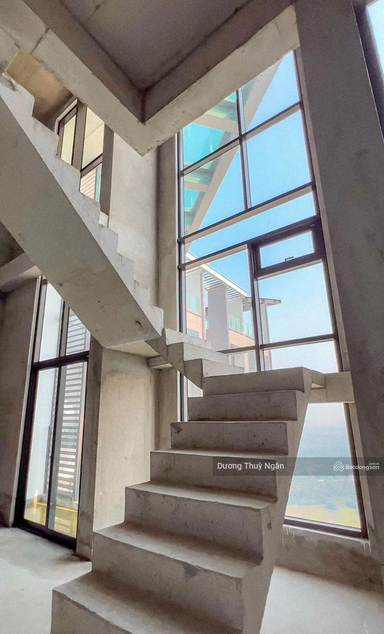Duplex thiết kế 3PN Spremium - view BT đảo giá tốt