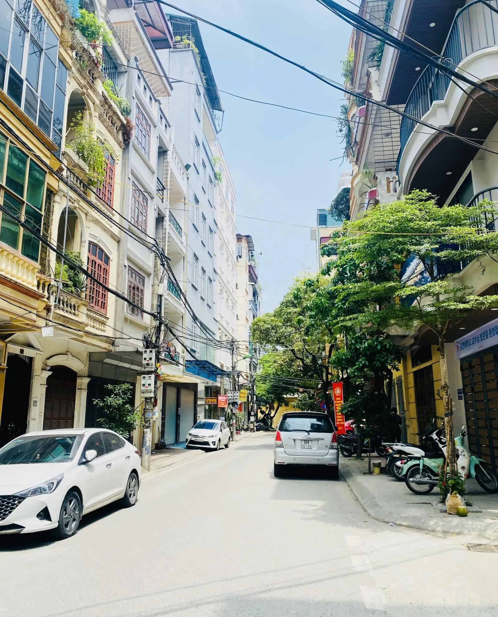 Chính chủ bán nhà ngõ 61 phố phạm tuấn tài - phân lô vỉa hè ô tô tránh - kinh doanh đỉnh.
