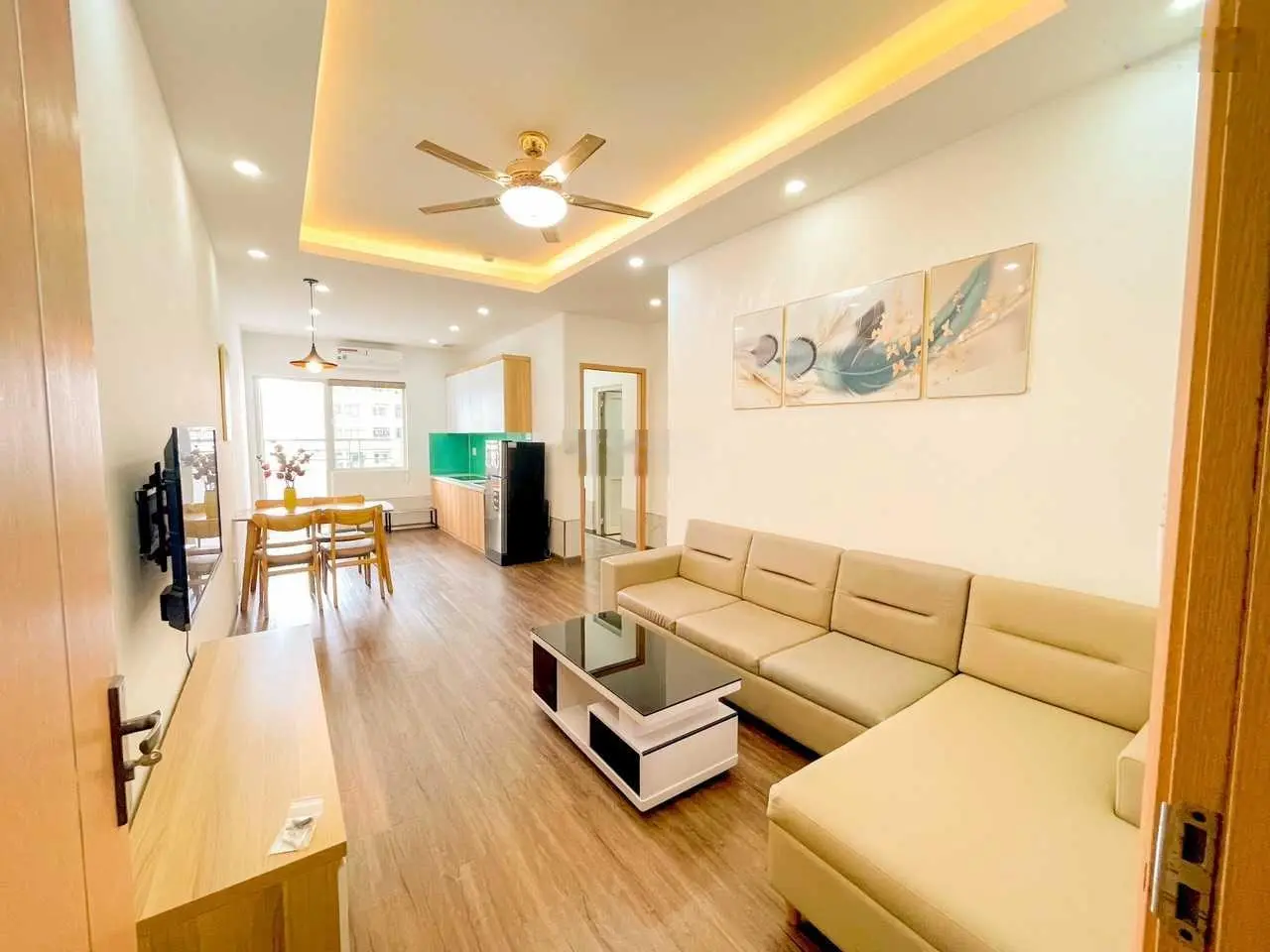 Bán gấp căn hộ 58,8m2 full nội thất 2 phòng ngủ giá chỉ 1.62 tỷ
