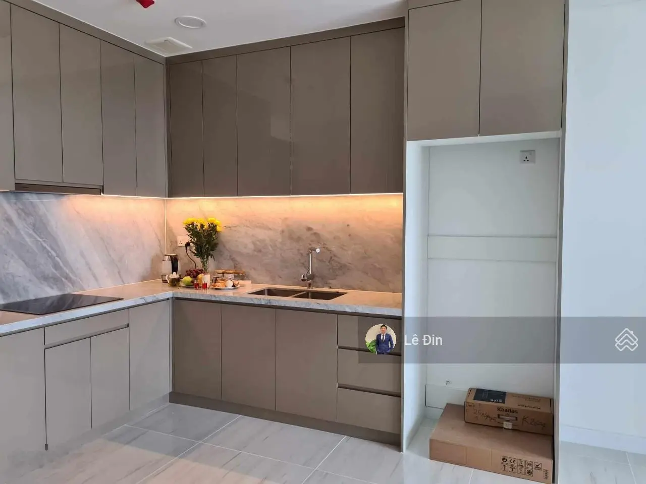 Căn 1PN 50m2 hoa hậu đẹp nhất Kingdom 101, view Quận 1 xem pháo hoa, giá 4.7 tỷ bao hết