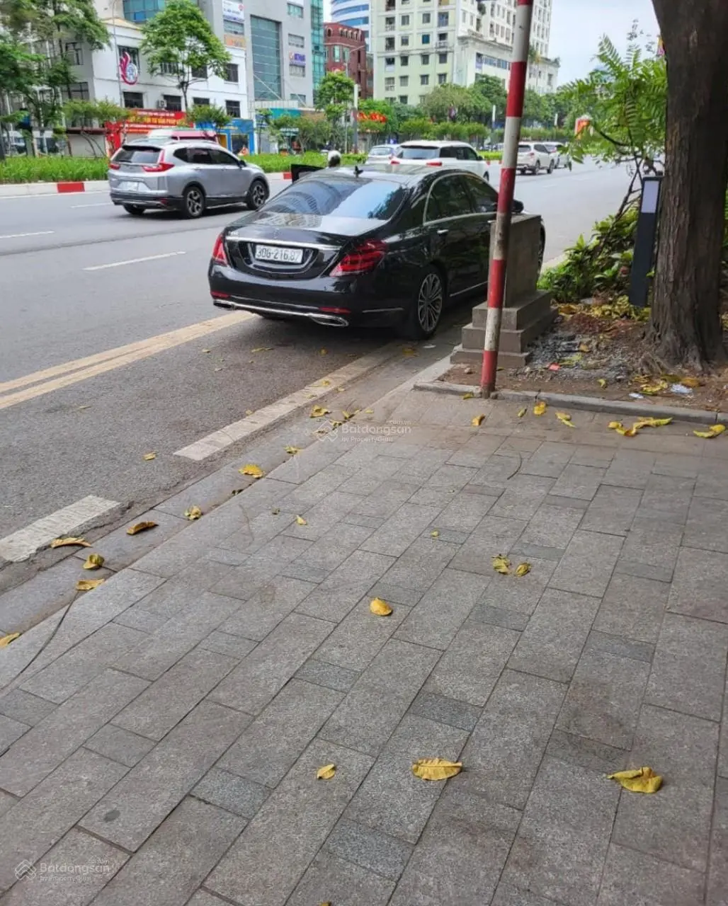 Siêu hiếm nhà Nguyễn Chí Thanh, Đống Đa 333m2 - 3T Mt 9m - Ô tô tránh - Gần phố - KD - Giá 72.6 tỷ
