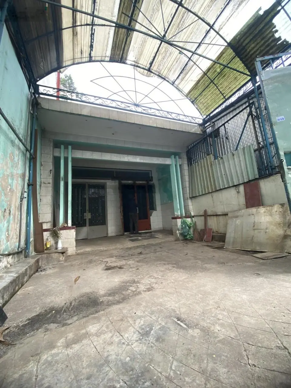 Bán nhà cấp 4 mặt tiền Tân Xuân, Hóc Môn 100m2 ngang hơn 4.3m hơn 5 tỷ