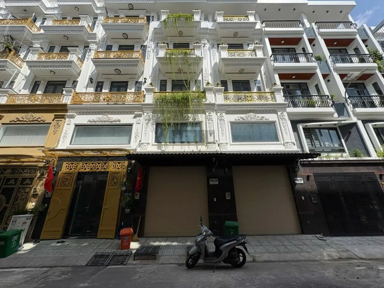 Bán nhà cao tầng KPL đồng bộ Hương Lộ 2 đối diện công viên 4 x 14.4m (DT: 57m2) lửng + 3 lầu, ST