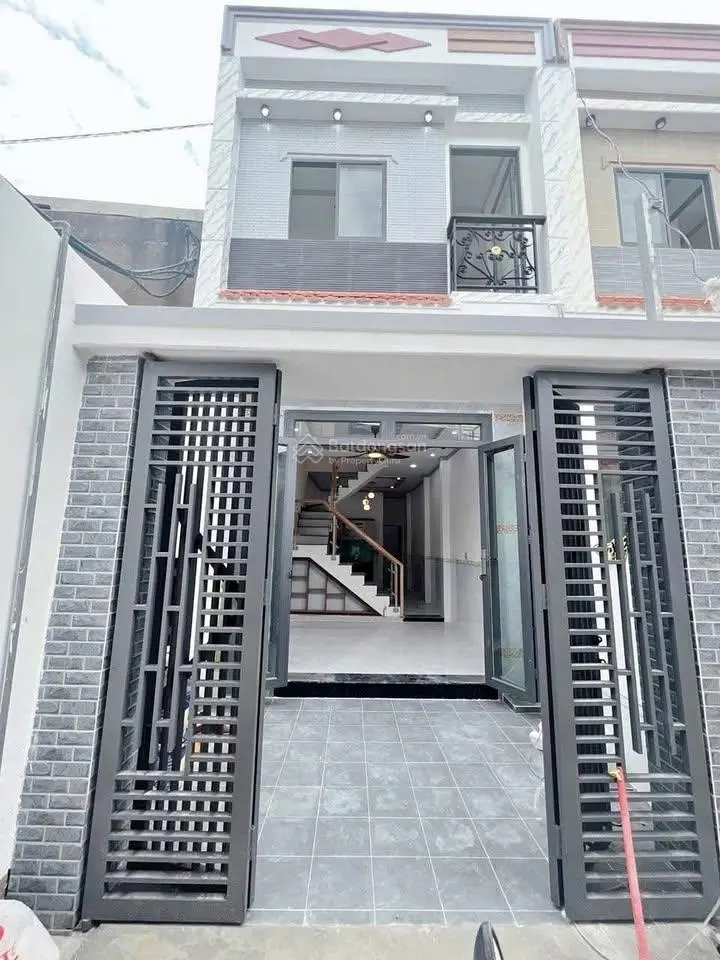 Sang gấp nhà 1 tr 1Lầu 5x15=75m2 Đường Lê Văn Việt Quận 9 gần Vincom , sổ sẵn