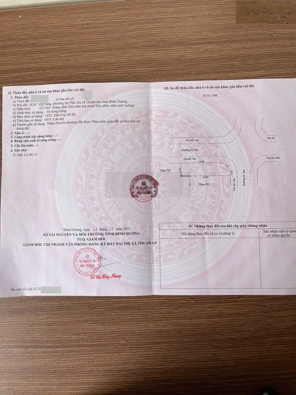Hạ 400tr bán góc cổng chính KCN Vsip1. Đang có 5kiot cho thuê 25tr/tháng. Hời hơn hàng xóm 2tỷ
