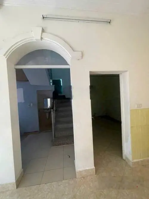 Bán đất 40m2 mt8.77m giá 4,4 tỷ tặng nhà 2 tầng - phố kẻ tạnh, giang biên, long biên