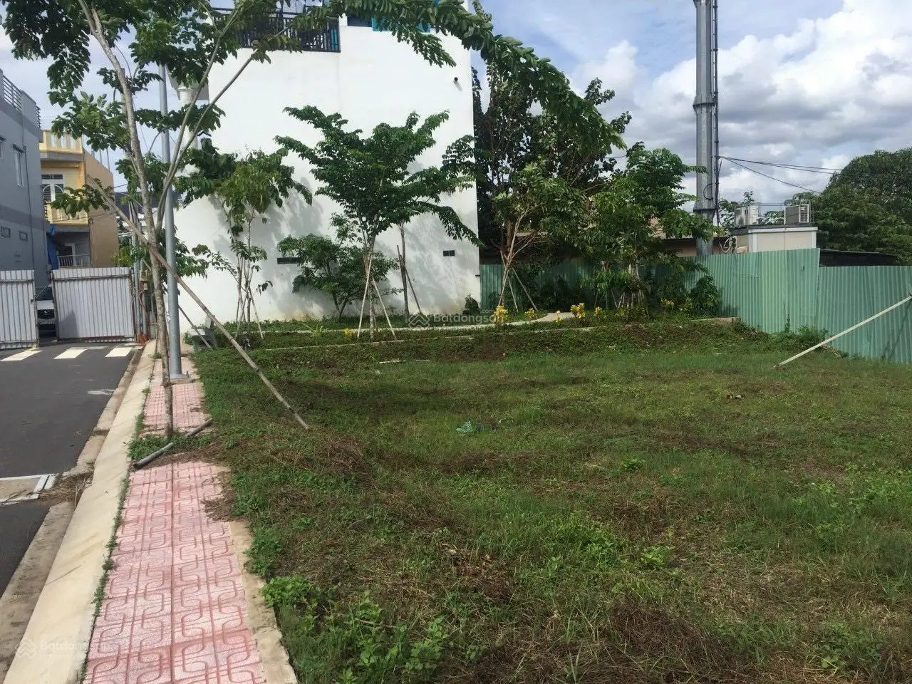 Bán đất nền đường Nguyễn Hữu Trí Tân Túc. Nằm giữa khu trung tâm hành chính huyện Bình Chánh SHR