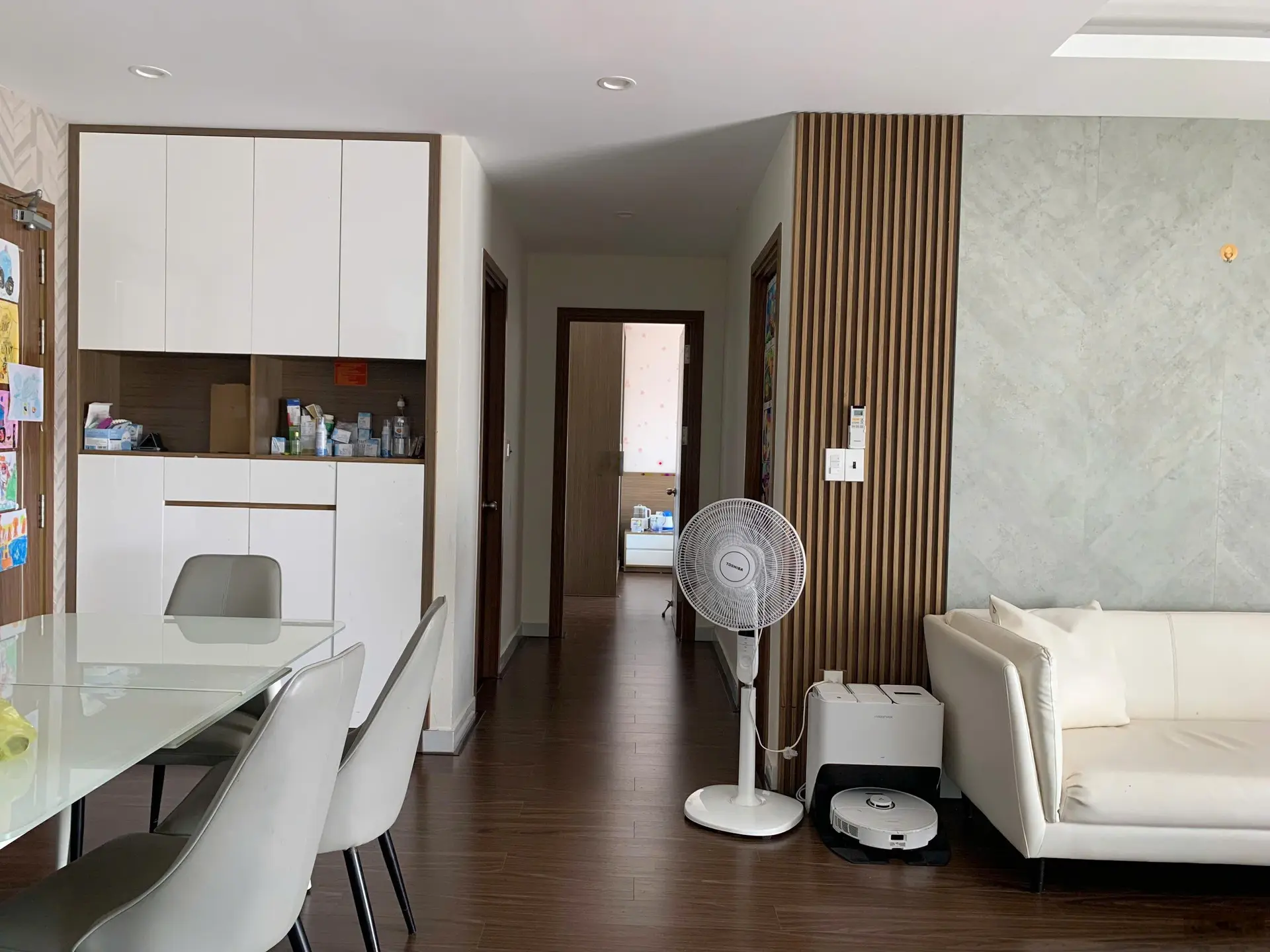 Bán căn hộ CT4 VCN Phước Hải DT 114,88m2 3PN - tầng cao thoáng mát - nội thất xịn - view thành phố