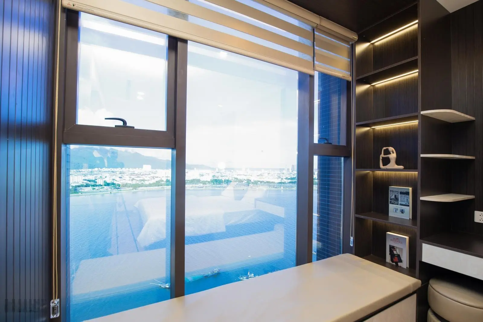 Bán cắt lỗ căn vip, căn góc siêu đẹp tại SAM Towers Đà Nẵng chỉ 5,5 tỷ, diện tích 84m2, 2 PN