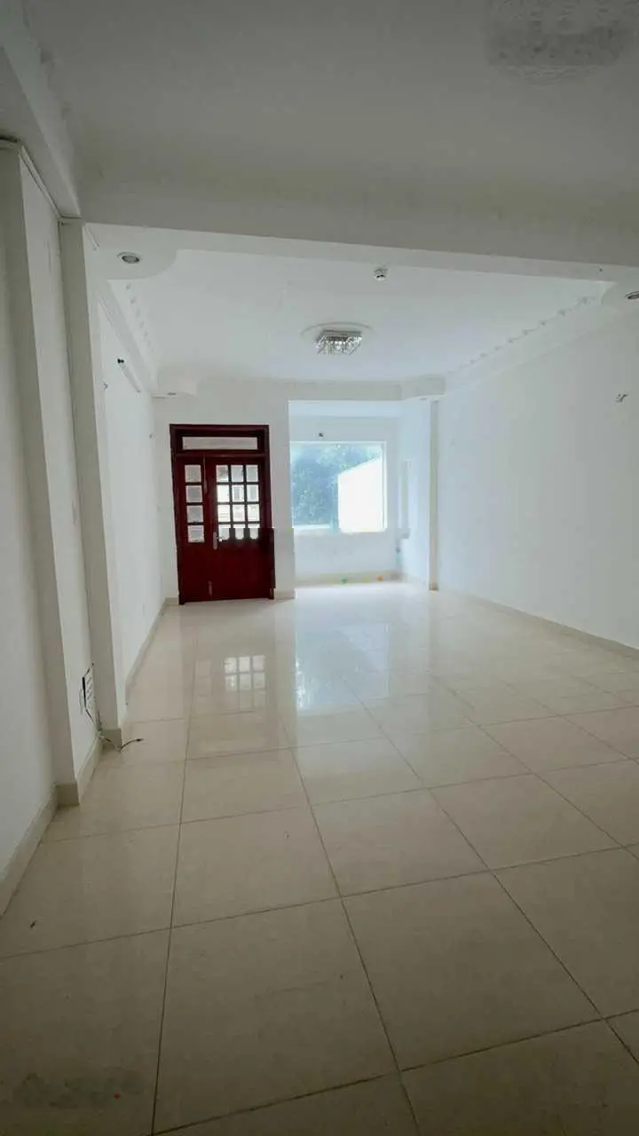 Siêu hot! Bán nhà MT Bửu Long khu Cư Xá Bắc Hải CN 121,5m2 7 tầng giá chỉ 27 tỷ
