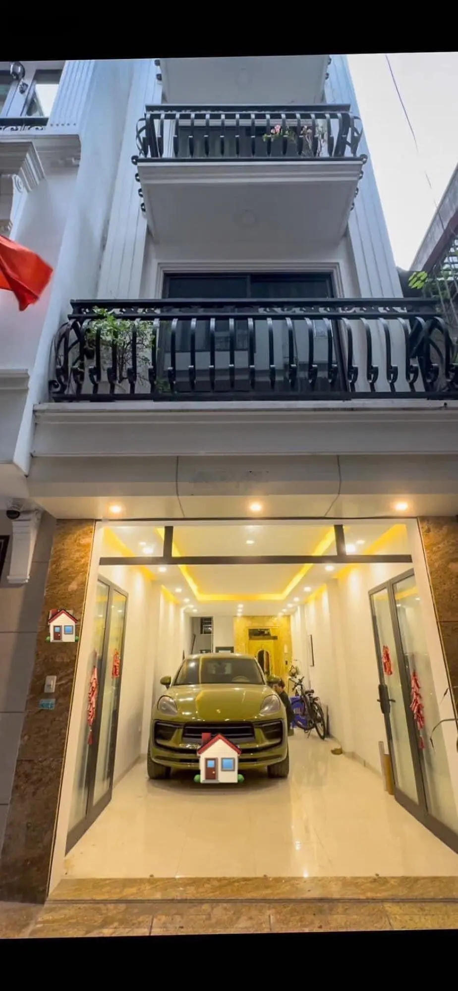 VIP Hoàng Cầu -TT Đống Đa - phân lô - gara oto - lô góc 2 thoáng- gần hồ - kinh doanh bất chấp-chốt