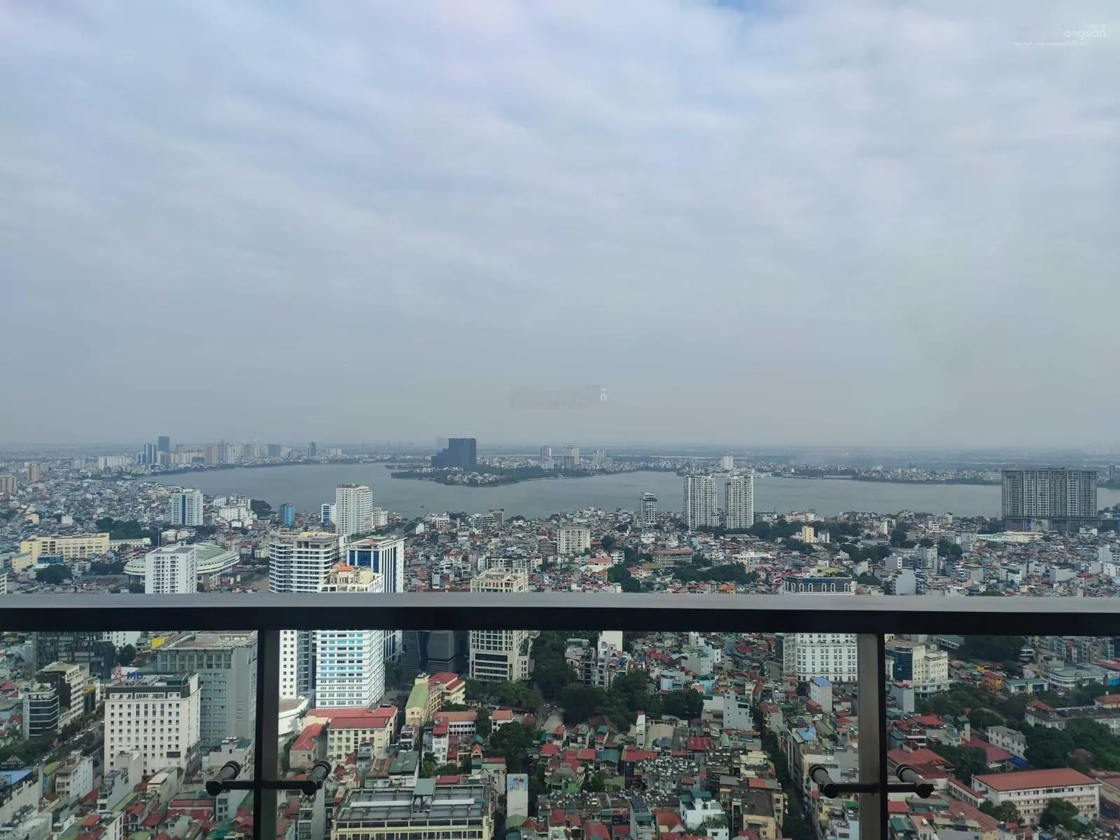 Sếp tôi cần gửi bán căn góc 120m2 đẹp nhất M3 Vinhome Metropolis