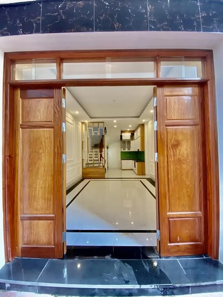 Chỉ 3.9 tỷ sở hữu ngay ngôi nhà 5 tầng đẹp long lanh, Vân Canh, gần trường C1, C2, chợ, ô tô đỗ cửa