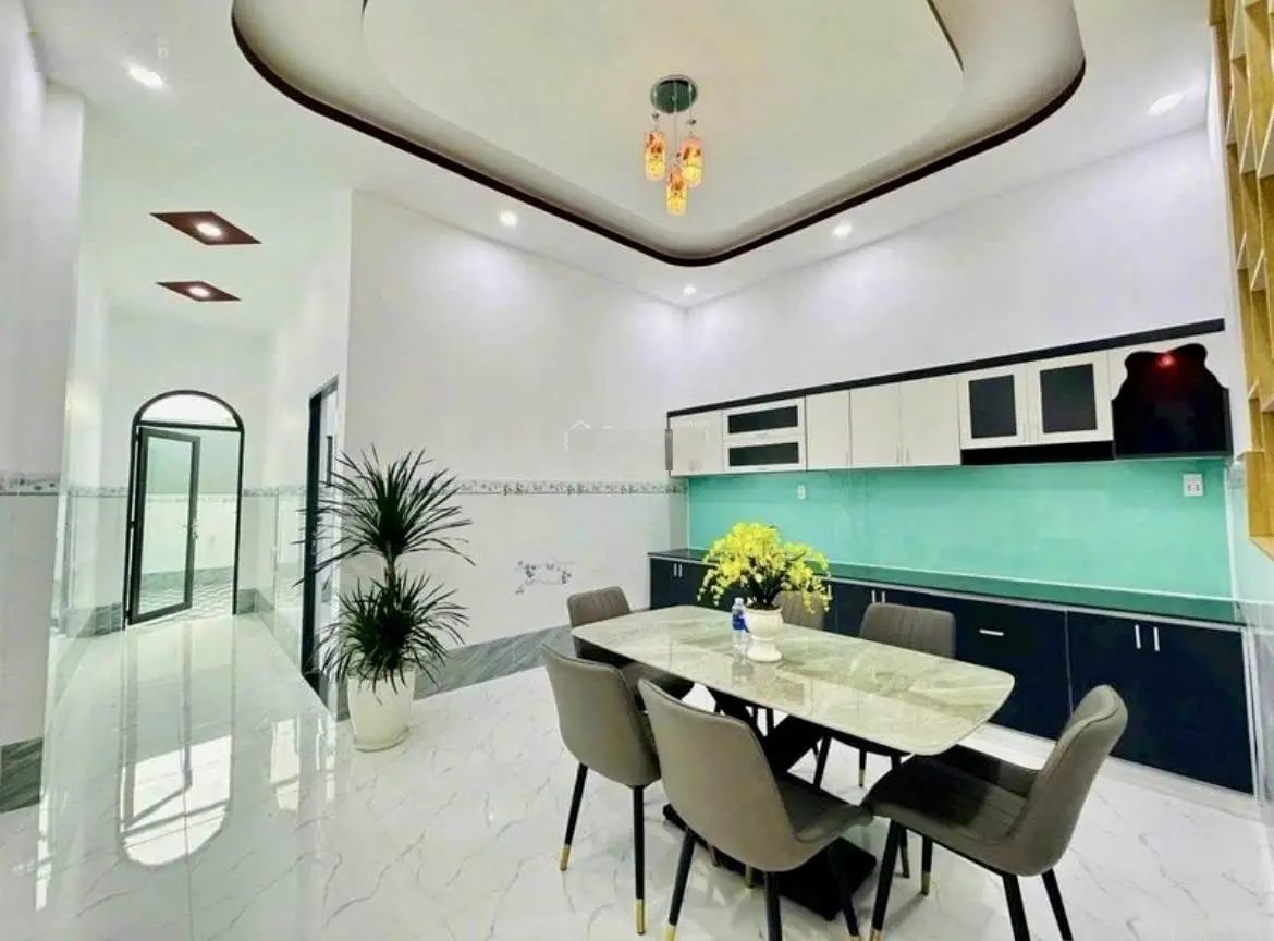 Nhà đẹp 1 lầu ngay sau chợ bình chánh 90m2 giá 1ty420 gần kcn cầu tràm, phù hợp kinh doanh buôn bán