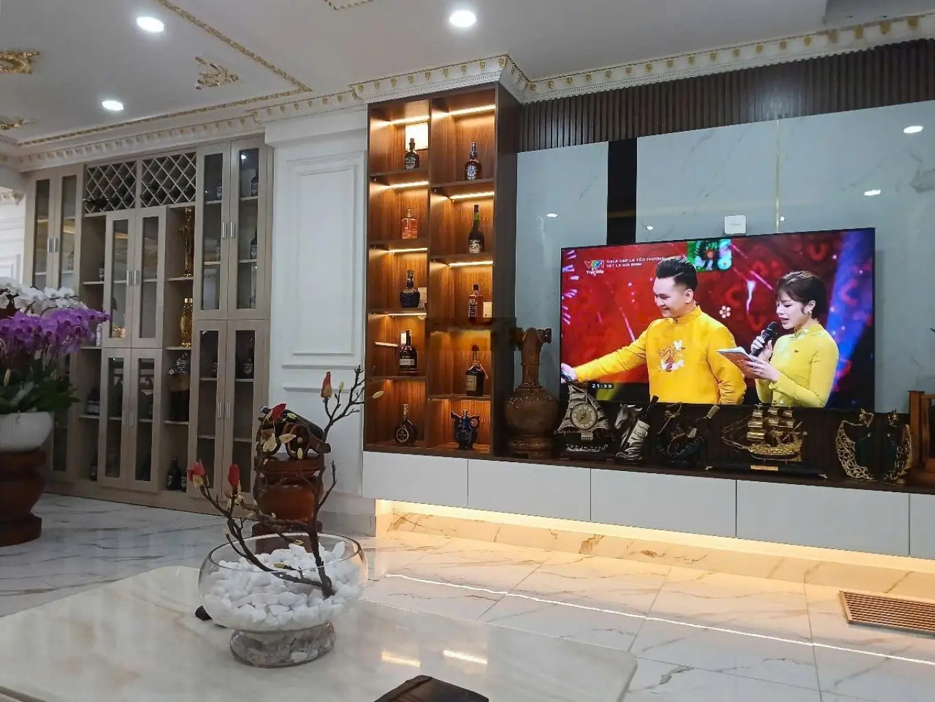 Chủ giảm 1.2tỷ, nhà 5 tầng VIP 225m2 nội thất tiền tỉ, biệt thự khu liền kề Vạn Phúc City, hơn 9tỷ