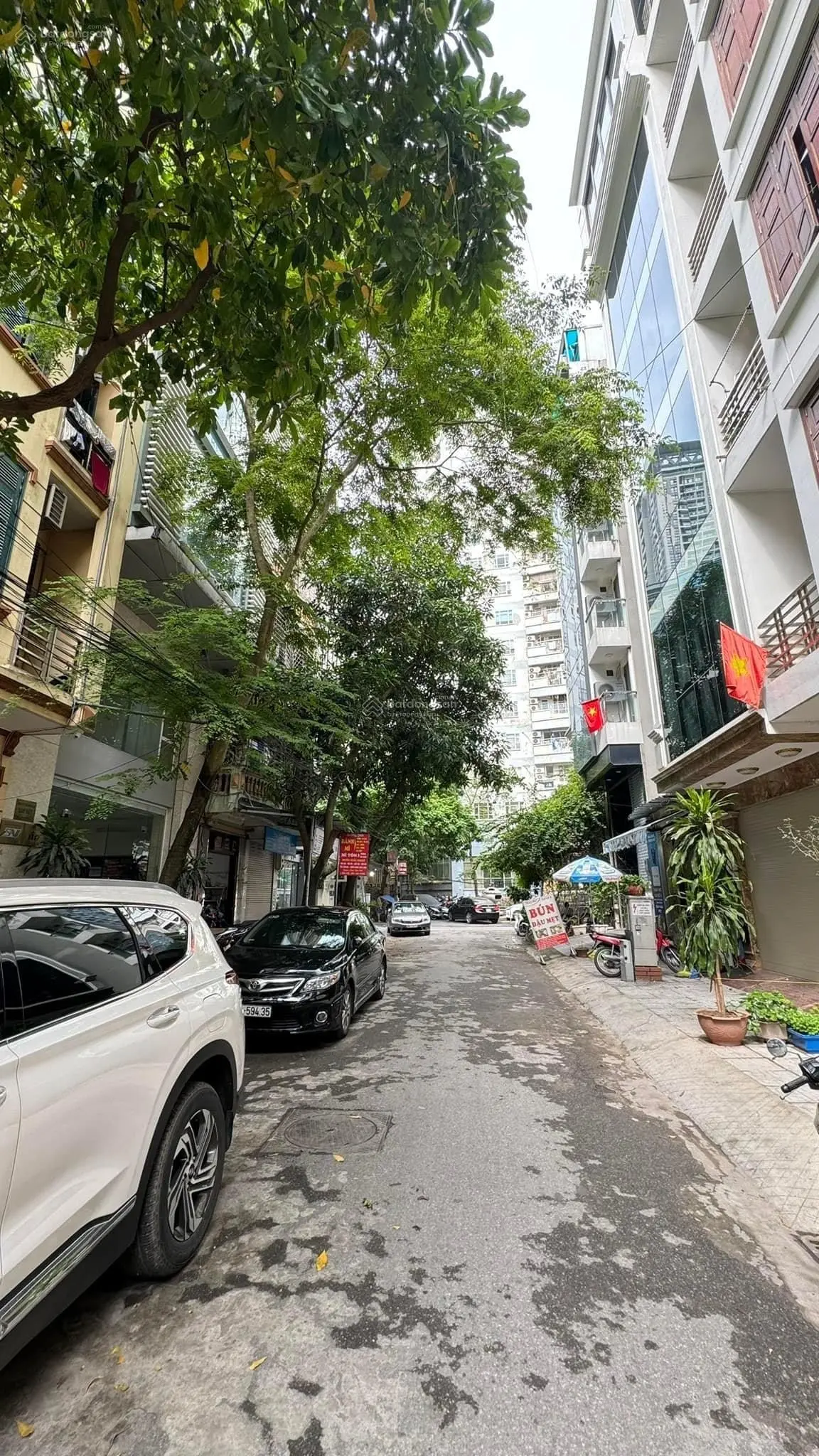 Cần bán gấp nhà mặt phố võ chí công-tây hồ-kinh doanh-68m2*7t*5m mặt tiền=19 tỷ