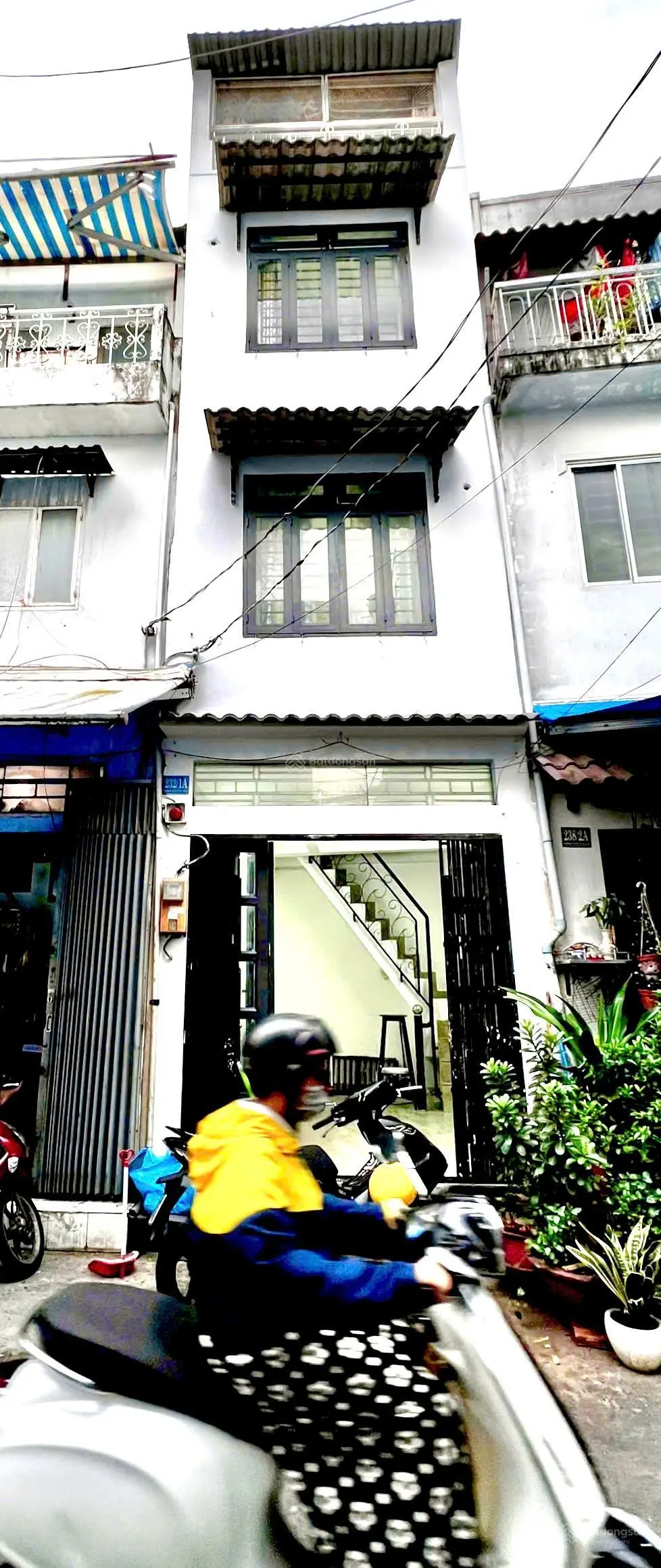 Nhà Mới,1 trệt 3 Tầng,DTSD 54m2,Hẻm 5m Xe Tải,SHR, P8 Q8 ,3PN,3WC,NH cho vay 60%.