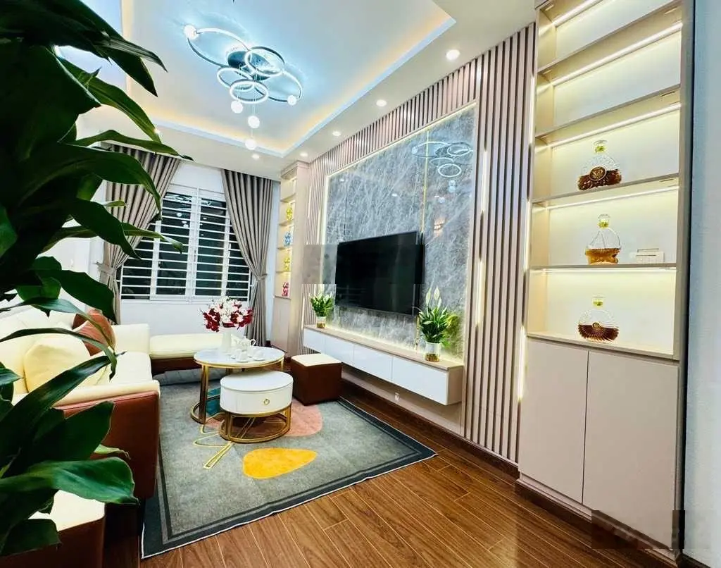 Bán nhà ngõ 10 Láng Hạ - 30m2 - 6 tầng - ngõ rộng - gần ôtô - nhà đẹp ở luôn - 5.25 tỷ 0394 743 ***