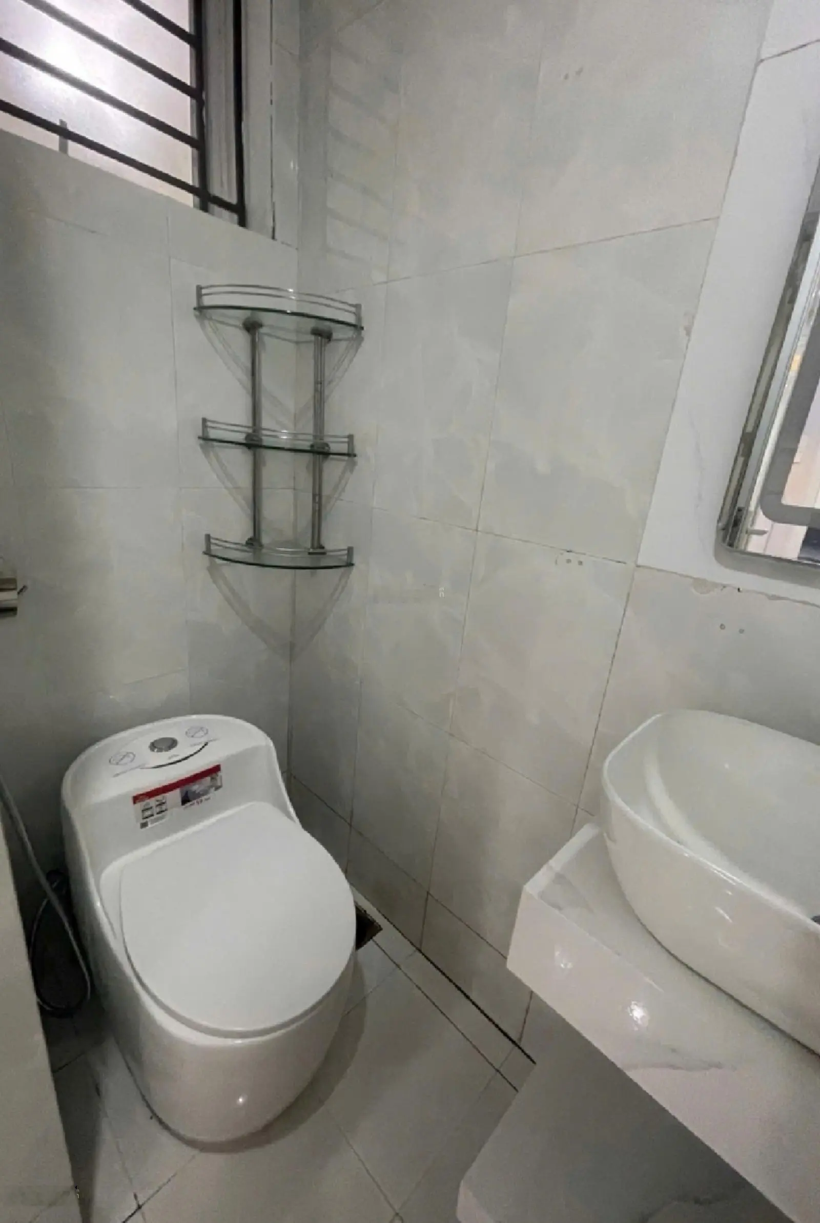 Siêu hiếm ! c.h t/p giao lưu - 76m - 1pk - 2pn - nt đẹp - ở ngay - giá 4,15 tỷ