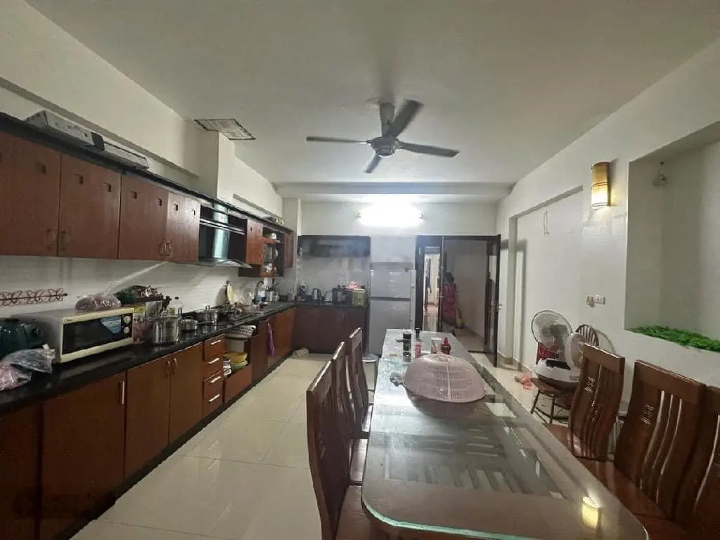 VIP-VăN QUÁN-HÀ ĐÔNG-Phân lô vỉa hè rộng-diện tích 86m2-mặt tiền 4,2m-nhà 4 tầng-loanh quanh 17 tỷ