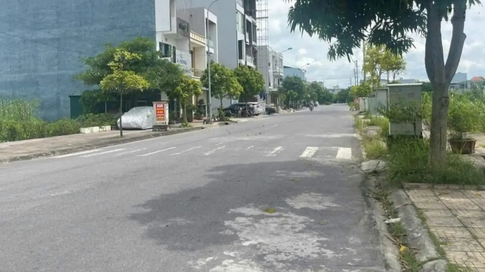 Lô Góc 26ha Phú Xuân, hướng Đông Nam, mặt tiền 20m giá 3, xtr/m2 rẻ nhất khu vực