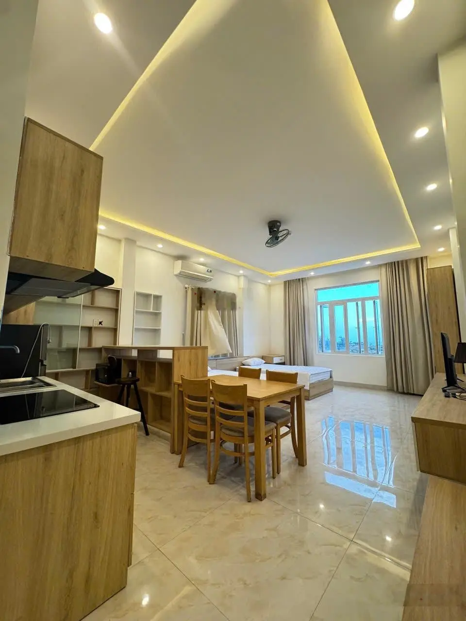 Bán toà căn hộ 5 tầng mặt biển trường sa ngũ hành sơn diện tích: 100m² (ngang 5m)