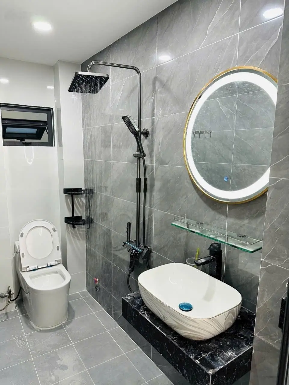 Bán nhà hẻm 368 tôn đản 3 phòng ngủ ngang 6m cực hiếm