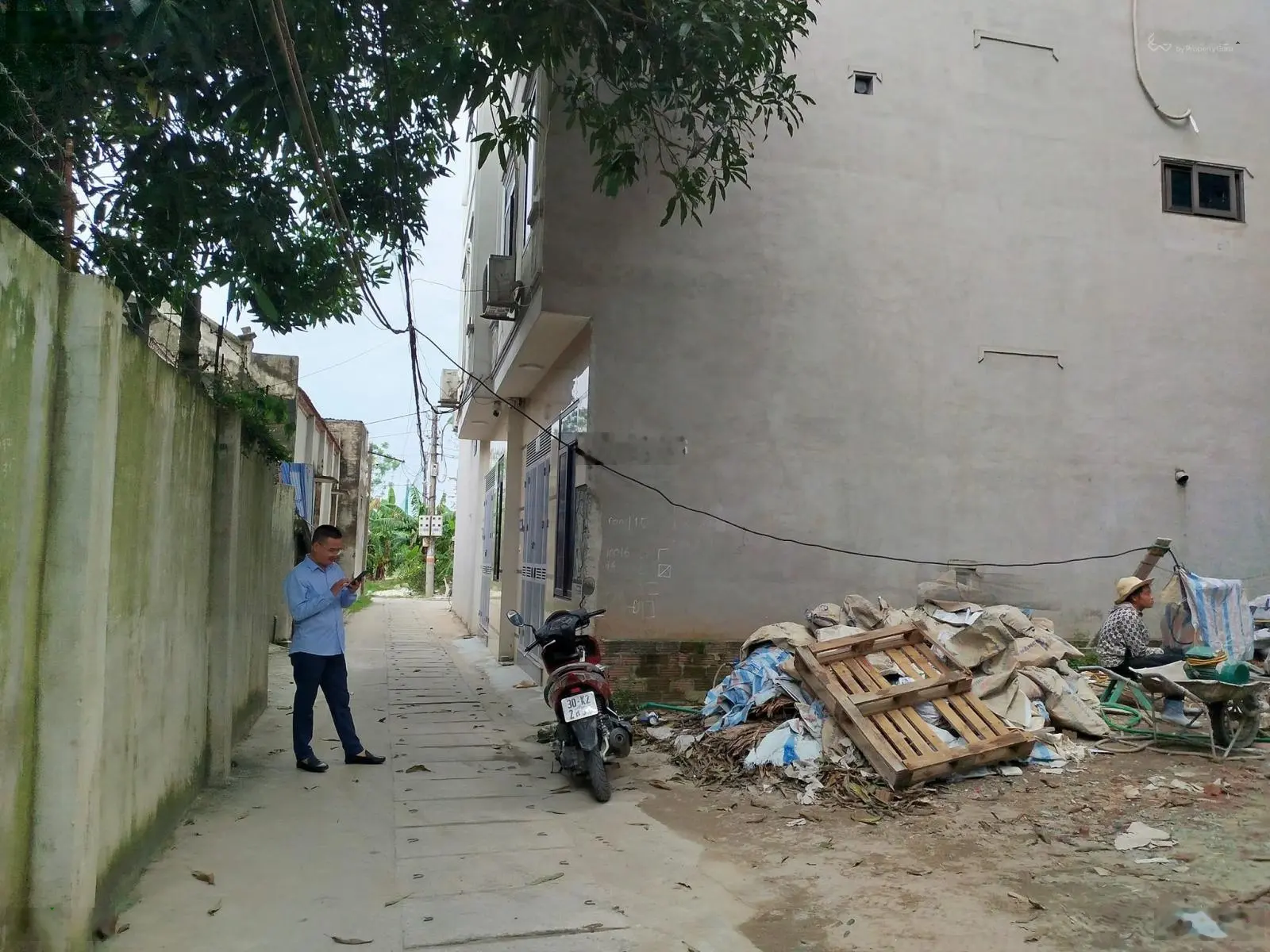 Bán gấp căn nhà xây mới ngay Đồng Mai , Hà Đông. Ô tô đỗ gần cách 1 nhà , 33m2x5t. Giá bán: 3,12 tỷ