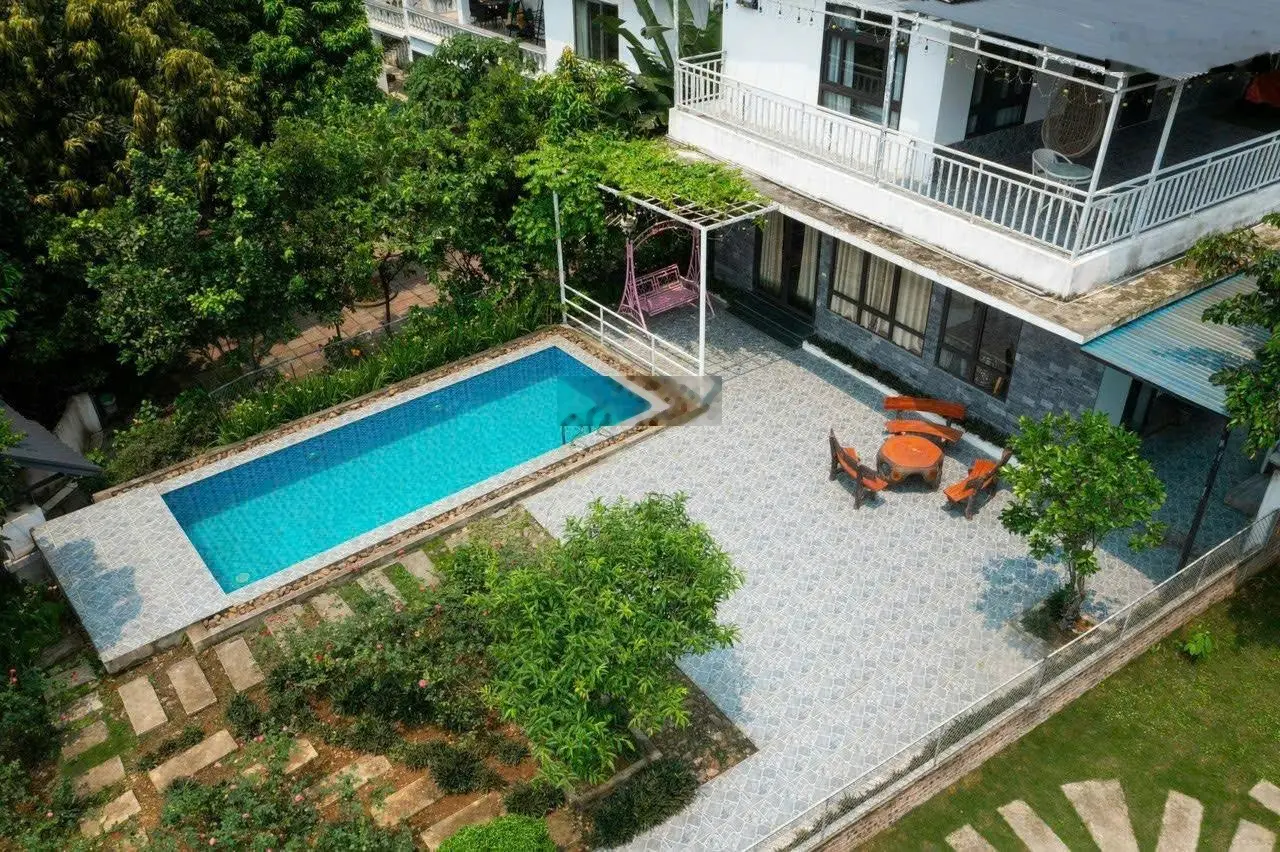 Siêu phẩm biệt thự 300m² đầy đủ nội thất, hồ bơi tại Lương Sơn - giá cực tốt!